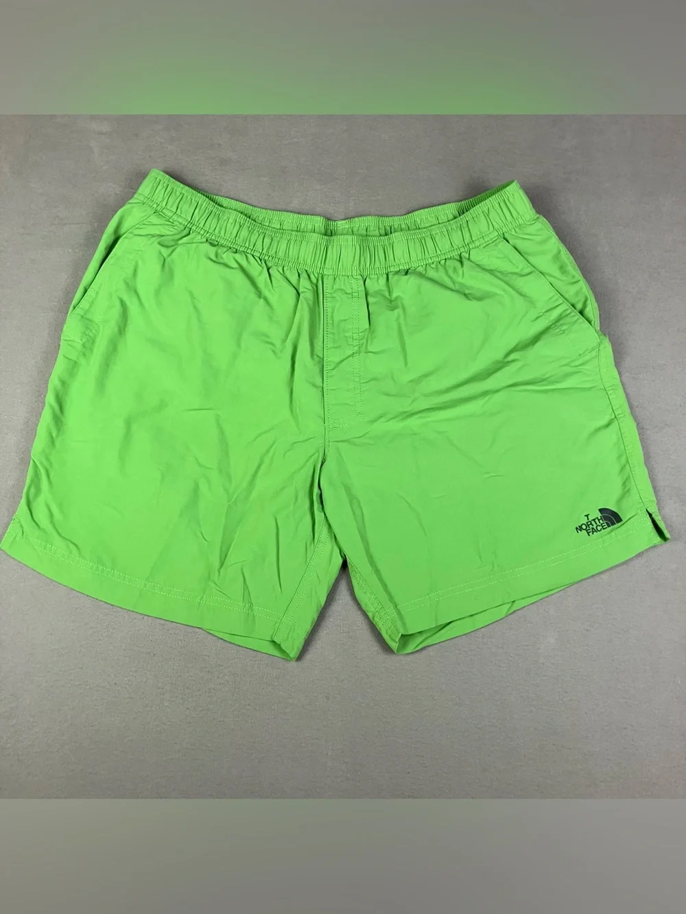 The North Face Men's Size L Flashdry Swim Trunks Shorts Lined Green Pockets. In